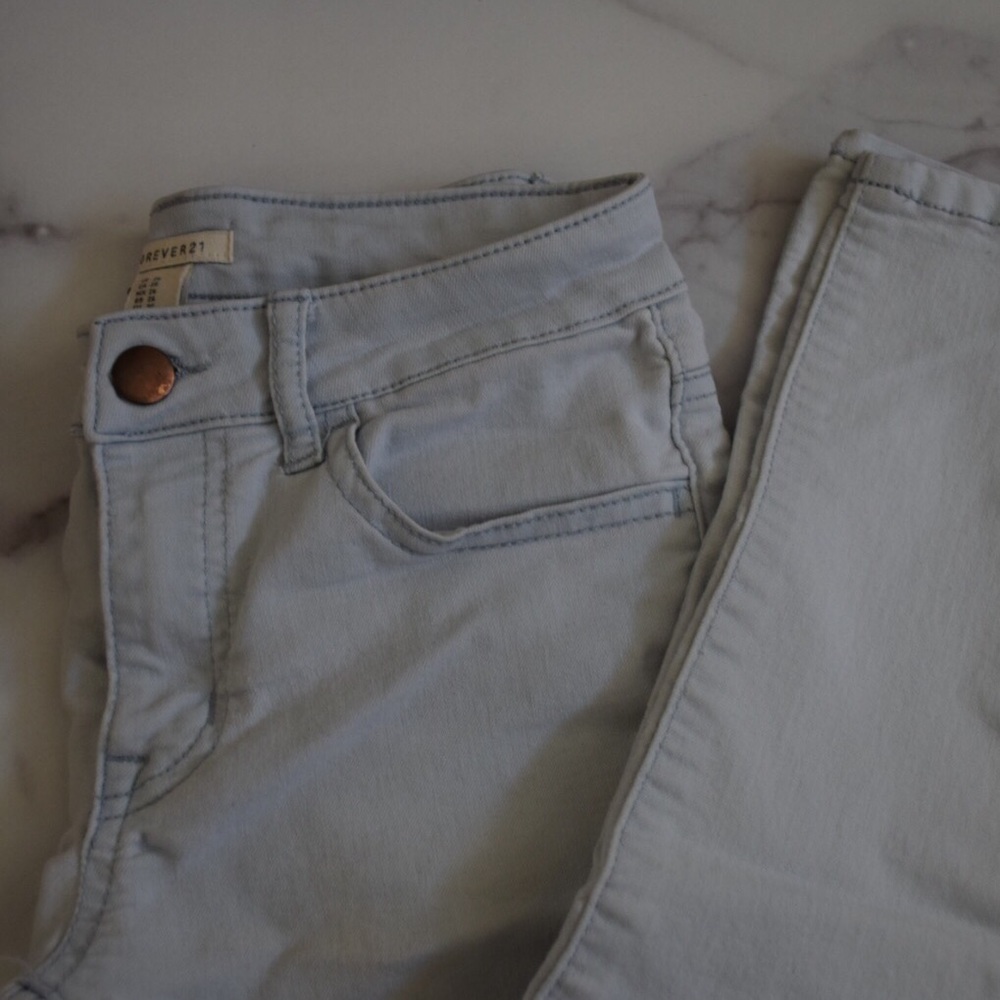 Forever 21 Light Wash Skinny Jeans